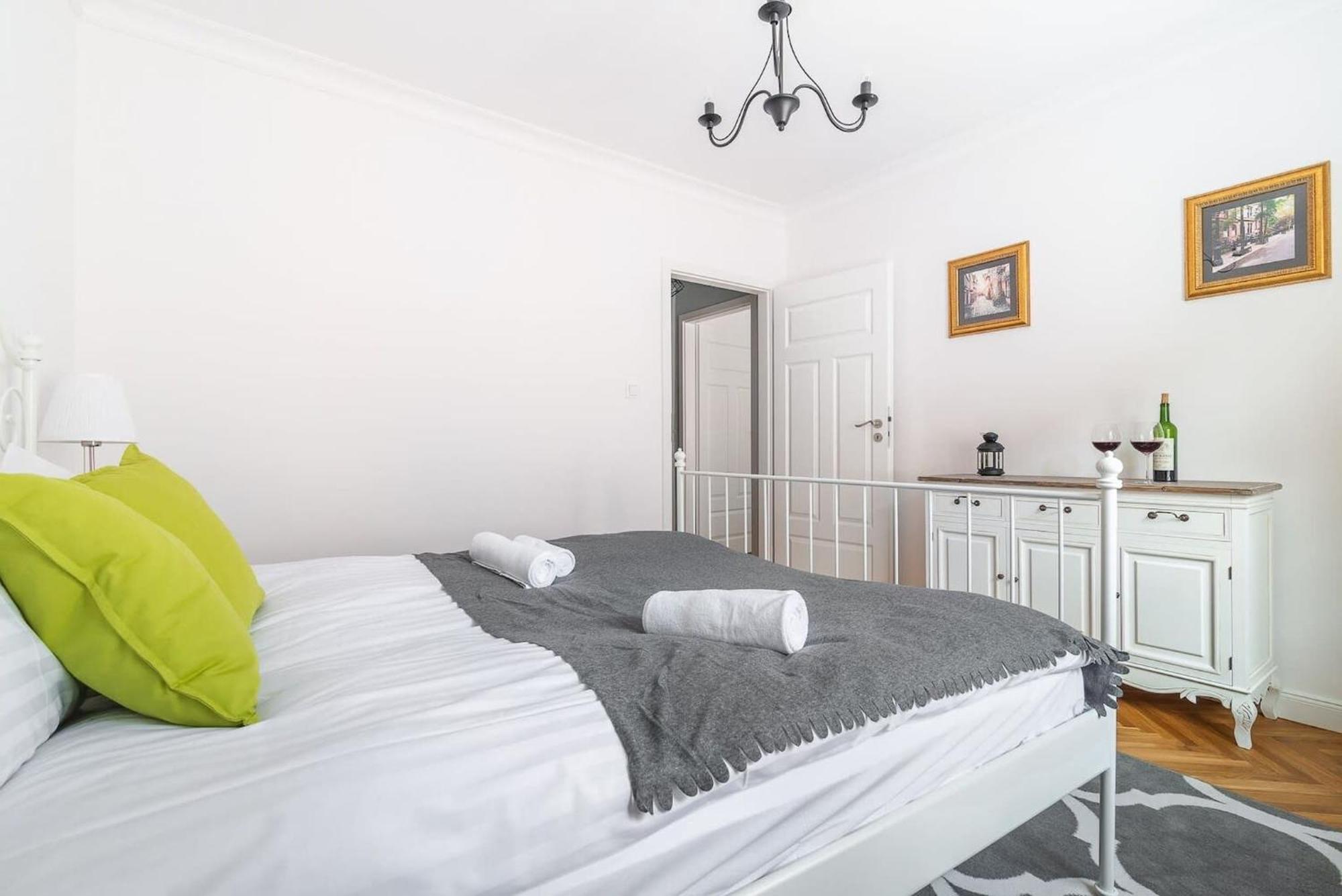 Senatorska 7 By Noclegi Renters Warszawa Eksteriør billede