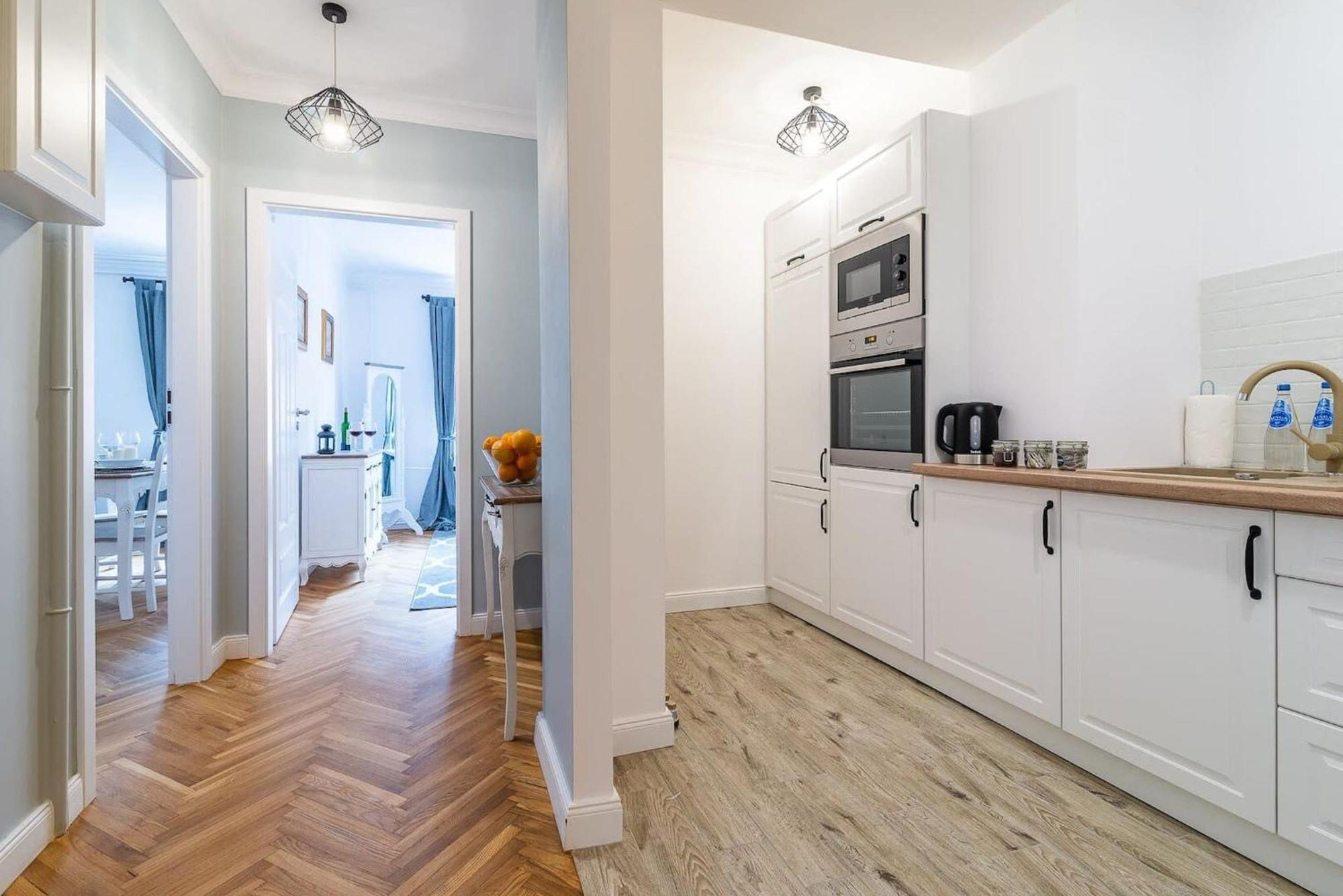 Senatorska 7 By Noclegi Renters Warszawa Eksteriør billede